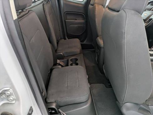 Used 2018 Chevrolet Colorado LT w/ LT Convenience Package image 17