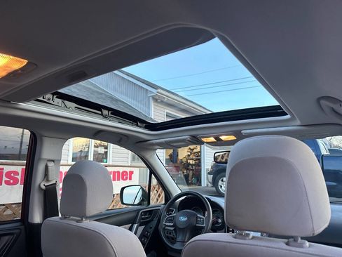 Used 2016 Subaru Forester 2.5i Premium w/ All-Weather Package image 12