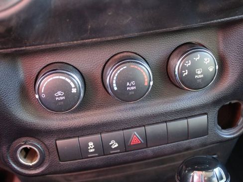 Used 2016 Jeep Wrangler Unlimited Sport image 24