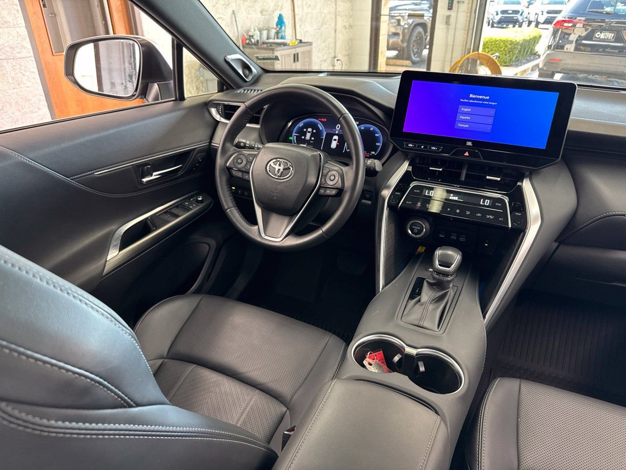 Used 2024 Toyota Venza Limited AWD/4WD image 44
