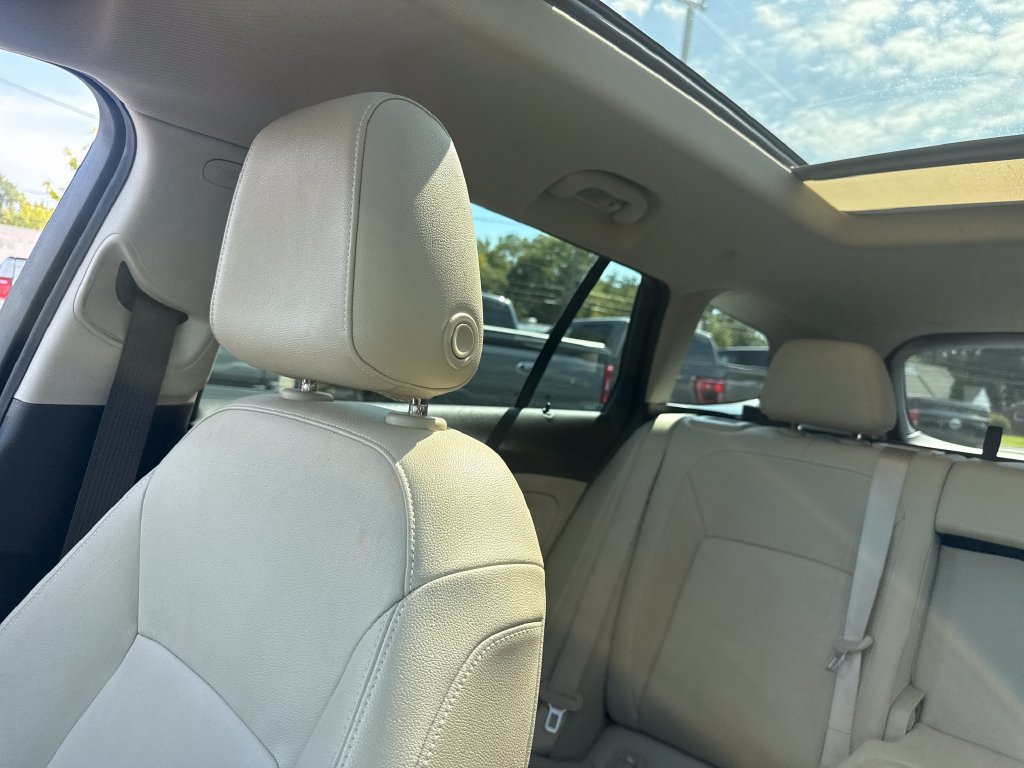 Used 2019 Buick Regal Essence w/ Driver Confidence Package I AWD/4WD image 42