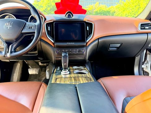 Used 2019 Maserati Ghibli GranLusso RWD image 82