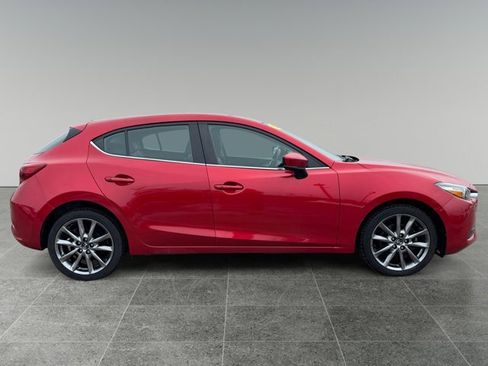 Used 2018 MAZDA MAZDA3 Touring image 6
