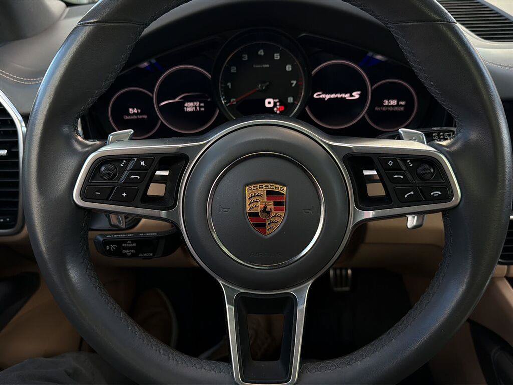 Used 2020 Porsche Cayenne S AWD/4WD image 5