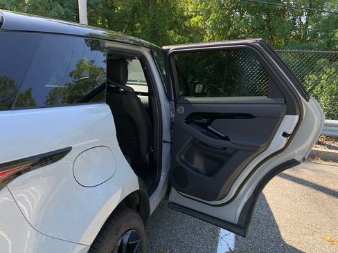 Certified 2025 Land Rover Range Rover Evoque Dynamic SE image 19