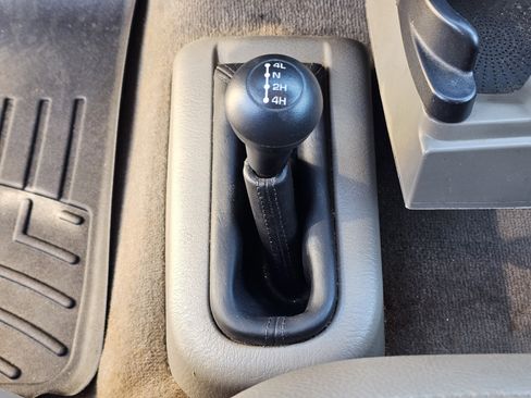 Used 2005 Dodge Ram 3500 Truck SLT image 25