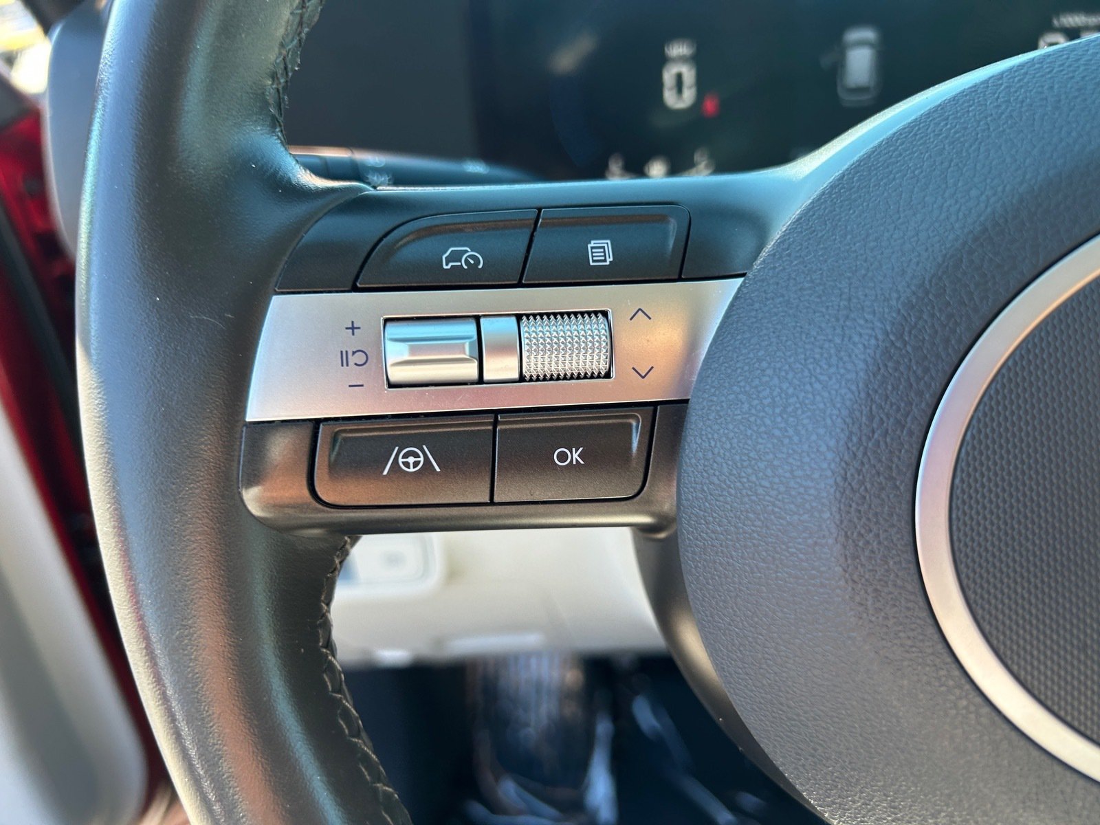 Used 2025 Hyundai Kona SEL FWD image 29