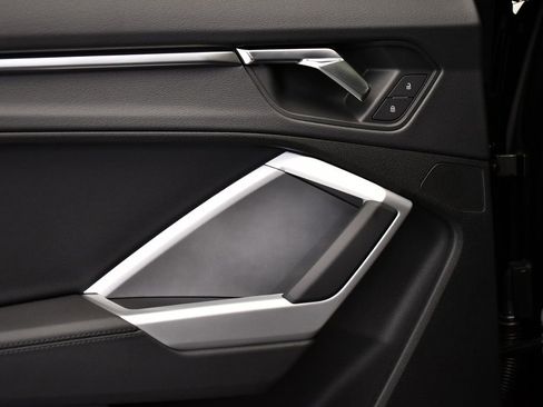 Used 2025 Audi Q3 2.0T Premium w/ Convenience Package image 42