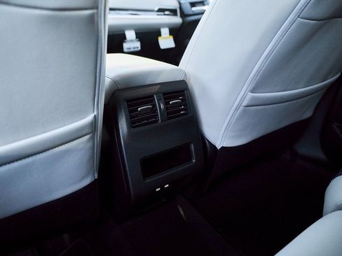New 2026 Mitsubishi Outlander SE FWD image 31