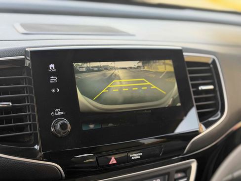 Used 2019 Honda Pilot Elite image 37