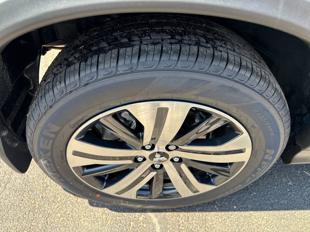 New 2027 Mitsubishi Outlander Sport SE FWD image 40