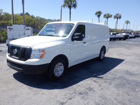Used 2021 Nissan NV 2500 SV image 4