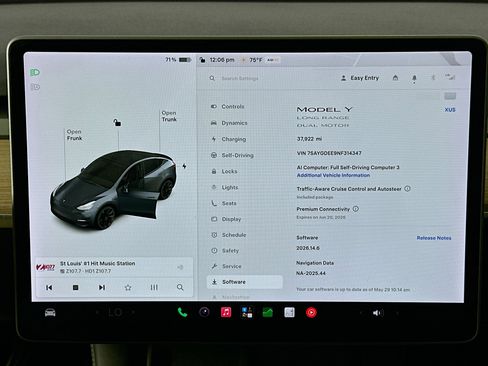 Used 2022 Tesla Model Y Long Range AWD/4WD image 17