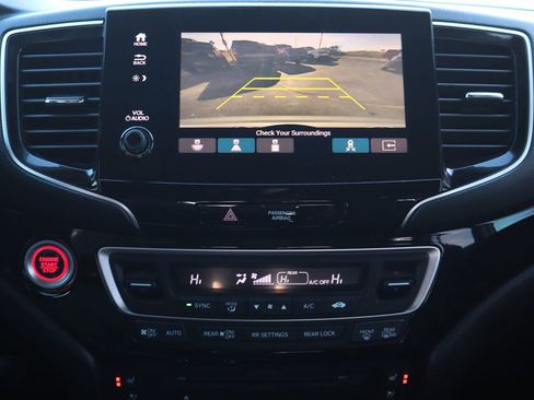 Used 2019 Honda Pilot Elite image 19