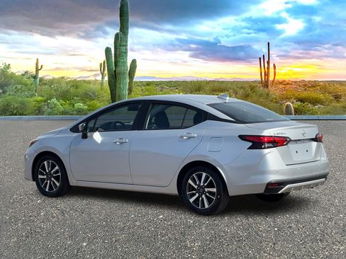 Certified 2025 Nissan Versa SV image 4