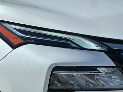 New 2026 Nissan Rogue Platinum image 31