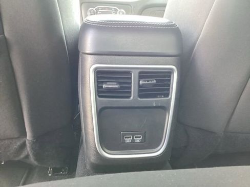 Used 2022 Dodge Charger SXT image 29