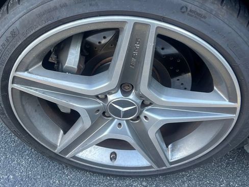 Used 2012 Mercedes-Benz C 63 AMG Sedan w/ Comand Single Disc Pkg image 6
