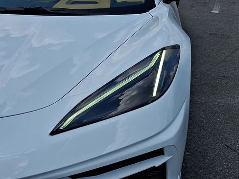 Used 2024 Chevrolet Corvette Stingray Premium Cpe w/ Z51 Performance Package RWD image 11