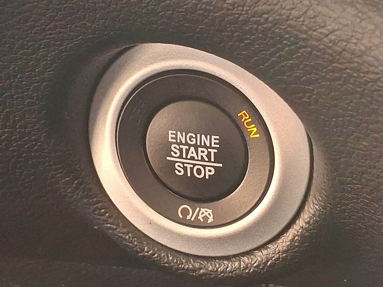Used 2025 Chrysler Pacifica Select FWD image 23