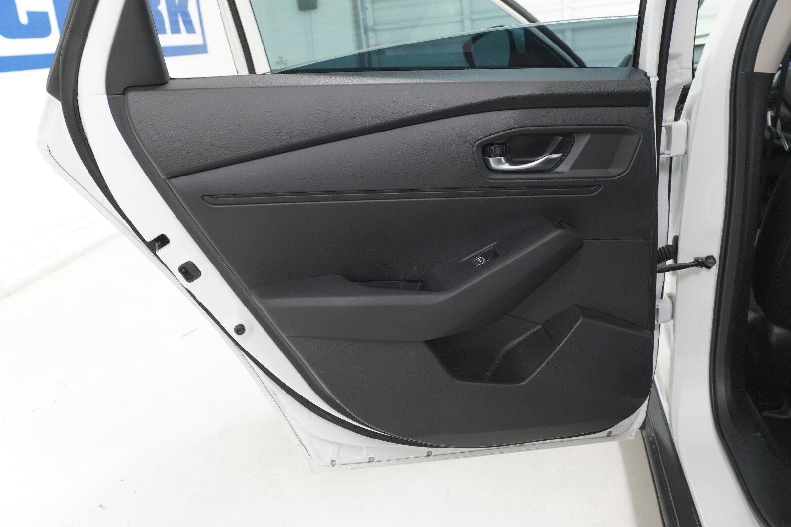 Used 2025 Honda Accord LX image 27