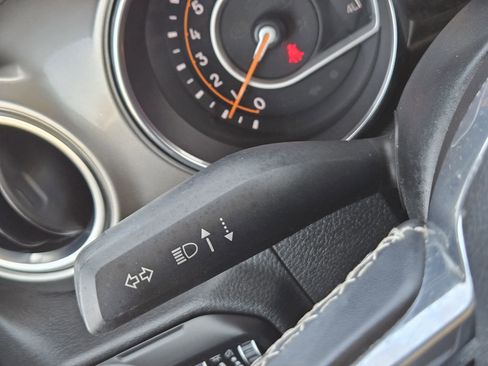 Used 2020 Jeep Gladiator Overland image 27