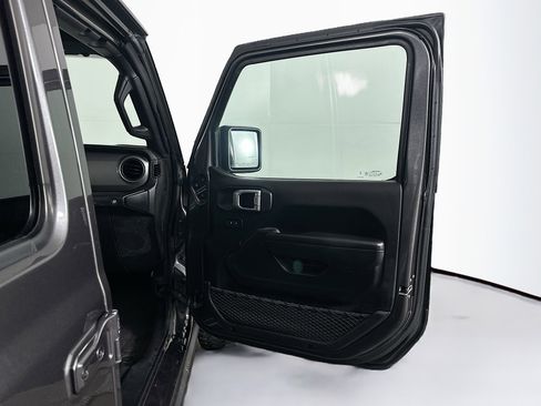 Used 2023 Jeep Wrangler Unlimited w/ Cold Weather Group AWD/4WD image 30