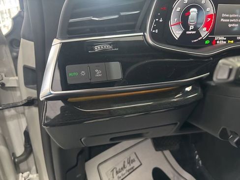 Used 2021 Audi Q8 Premium Plus w/ Premium Plus Package AWD/4WD image 12
