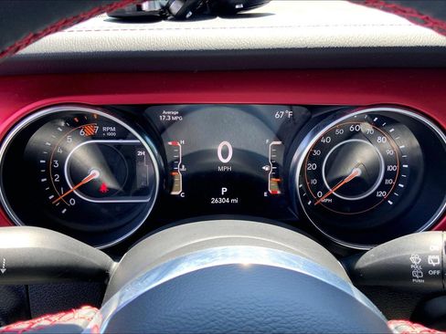 Used 2023 Jeep Wrangler Unlimited Rubicon w/ Cold Weather Group AWD/4WD image 21