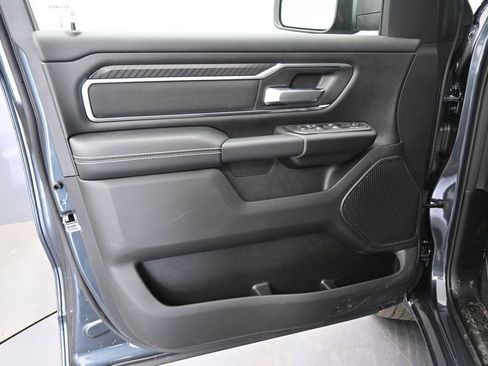 New 2026 RAM 1500 4x4 Crew Cab image 13
