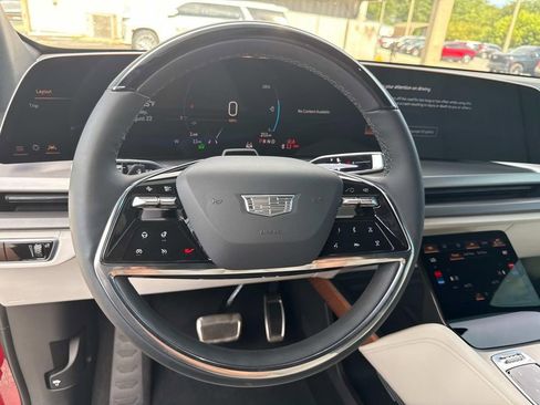 New 2026 Cadillac Vistiq Luxury image 25