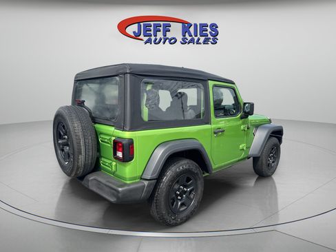 Used 2019 Jeep Wrangler Sport AWD/4WD image 5