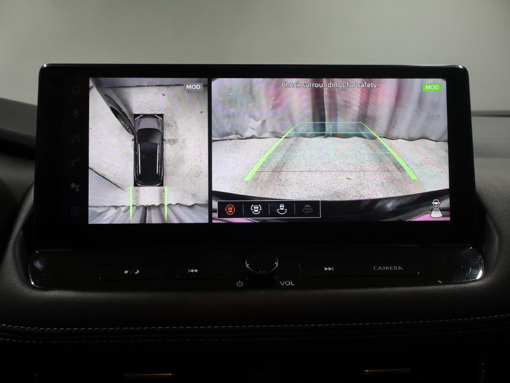 Used 2025 Nissan Rogue Platinum w/ Tech Package AWD/4WD image 30