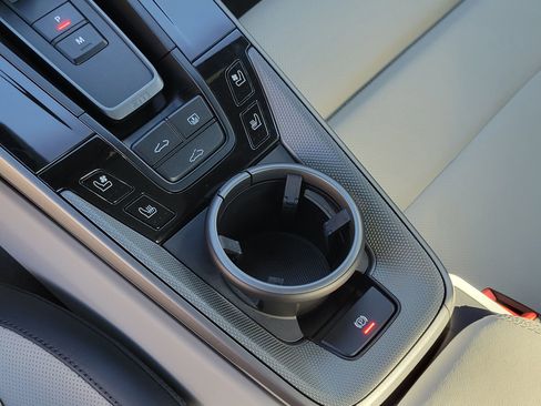 Certified 2025 Porsche 911 Carrera image 23