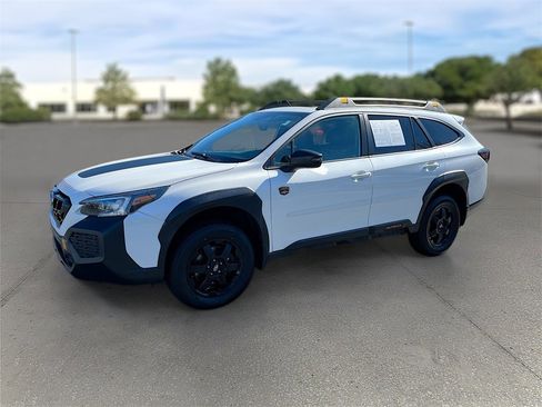 Used 2024 Subaru Outback Wilderness image 32