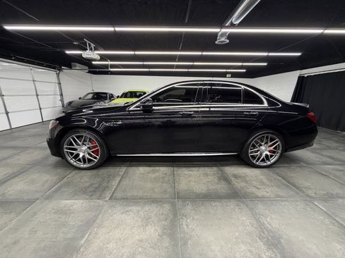 Used 2020 Mercedes-Benz E 63 AMG S image 3