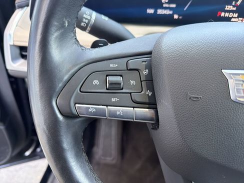 Certified 2024 Cadillac XT4 Luxury w/ Cold Weather Package image 27