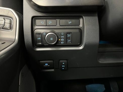Used 2023 Ford F350 Lariat w/ Lariat Ultimate Package AWD/4WD image 35