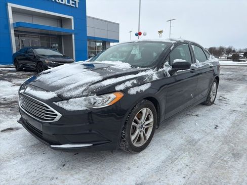 Used 2018 Ford Fusion SE w/ Fusion SE Technology Package image 1