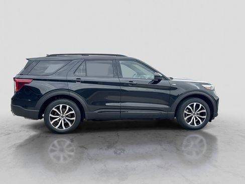 Used 2022 Ford Explorer ST-Line w/ Class IV Trailer Tow Package AWD/4WD image 9
