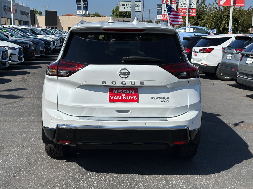 Used 2026 Nissan Rogue Platinum w/ Tech Package AWD/4WD image 22