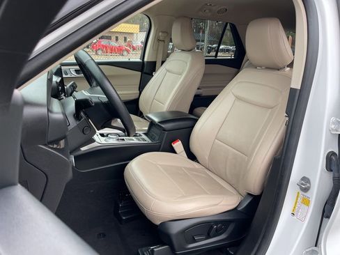 Certified 2023 Ford Explorer Limited w/ Equipment Group 301A image 20