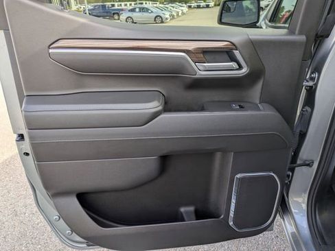 Used 2025 Chevrolet Silverado 1500 LT RWD image 25