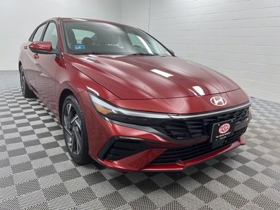 Used 2024 Hyundai Elantra SEL w/ Convenience Package