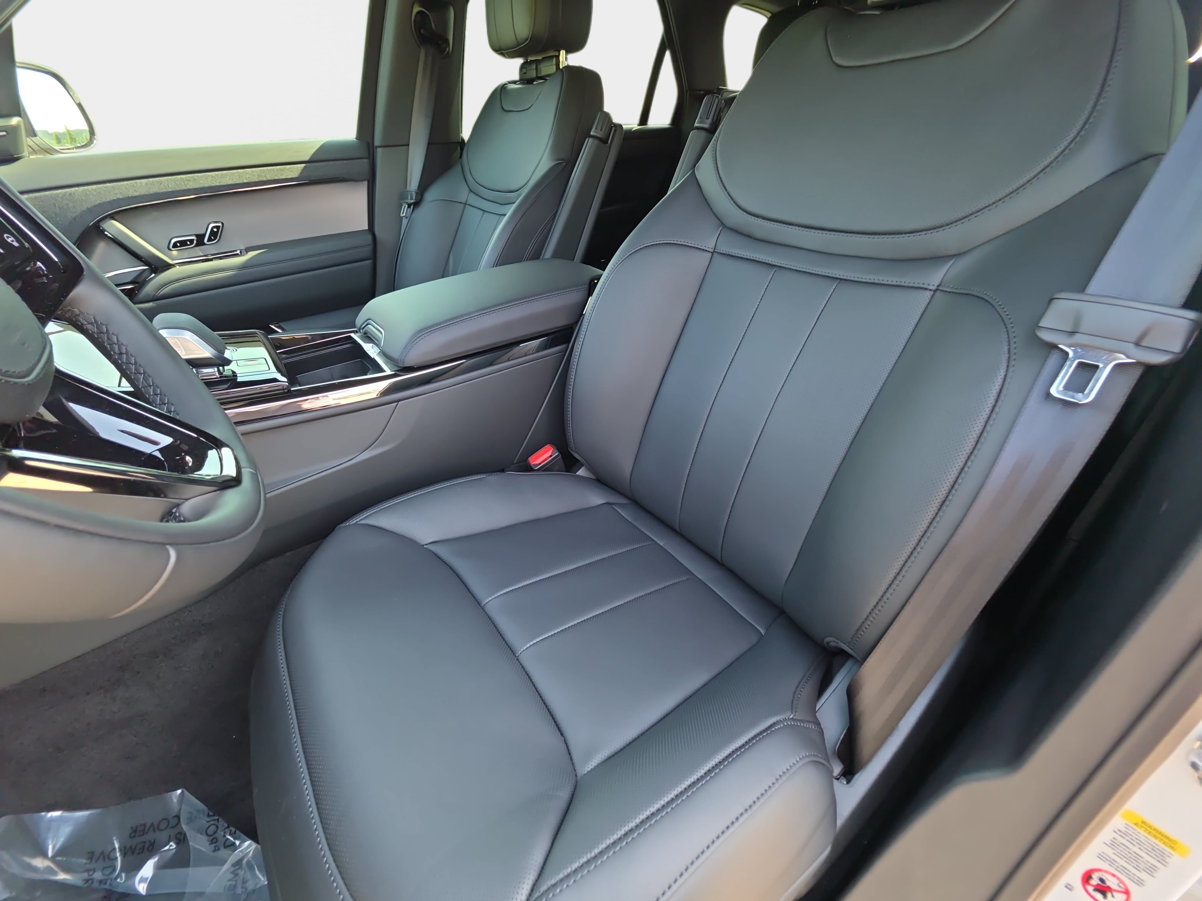 New 2026 Land Rover Range Rover Sport Dynamic SE AWD/4WD image 16