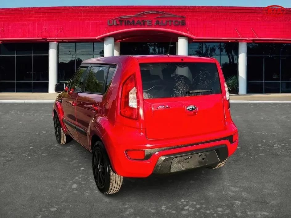 Used 2013 Kia Soul FWD image 8