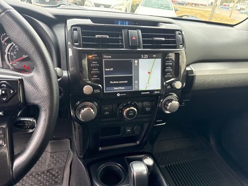 Used 2021 Toyota 4Runner Venture image 20