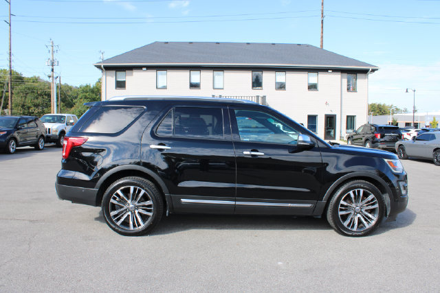 Used 2016 Ford Explorer Platinum AWD/4WD image 6