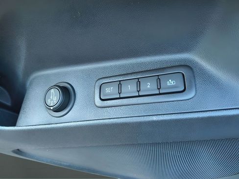 Used 2020 Chevrolet Equinox Premier FWD image 14