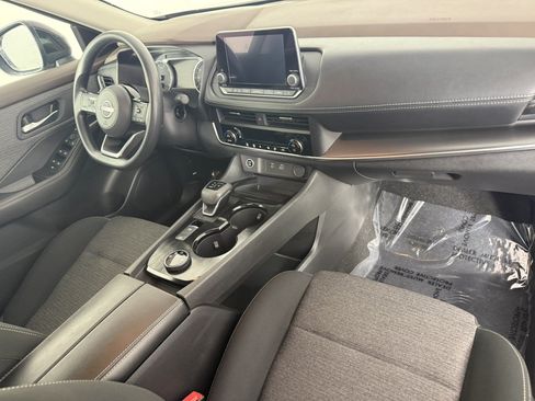 Used 2023 Nissan Rogue SV AWD/4WD image 11